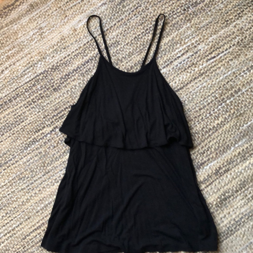 Old Navy black women’s tank top with ruffles
